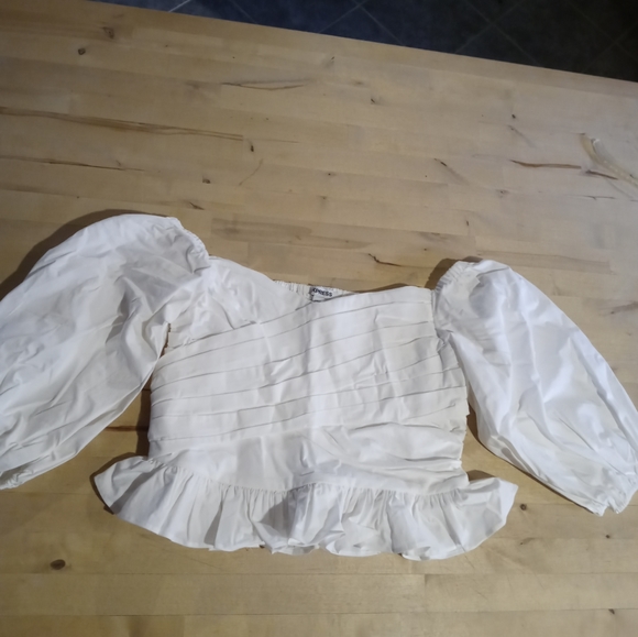 ❤️ EXPRESS OFF SHOULDER PUFF SLEEVE TOP ~NWT~ - Picture 5 of 7